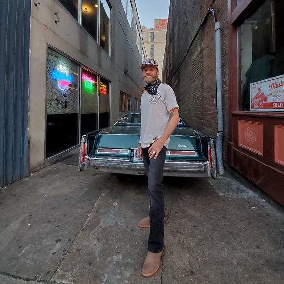 Meet your Posher, John - Picture 6 of 6